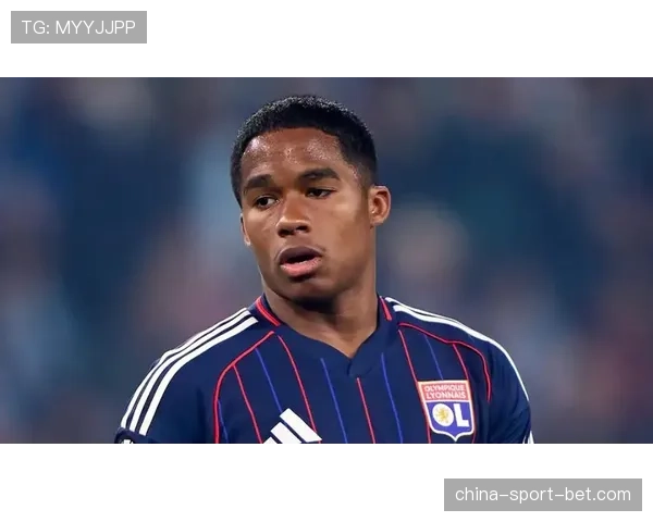 里昂主帅费尔南德斯公开督促恩德里克：我对他期望更高